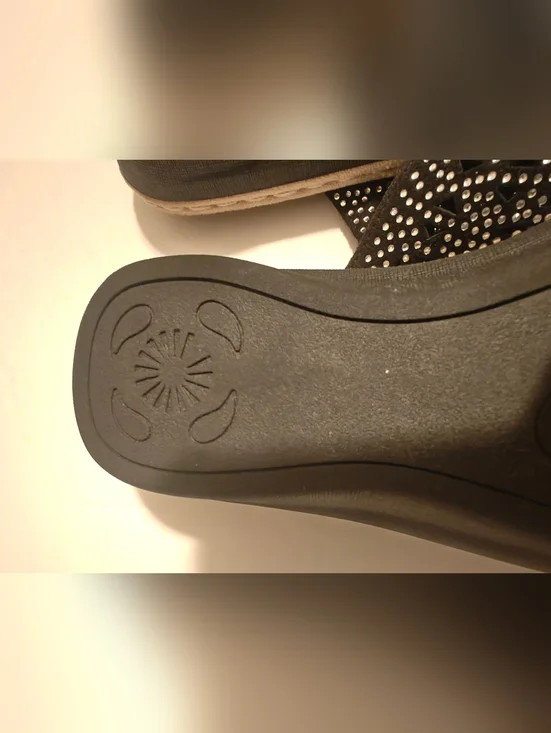 Mountain Sole Black Wedge Bling Beaded slide comfort flip flop sandal Measure 10 - Picture 8 of 11